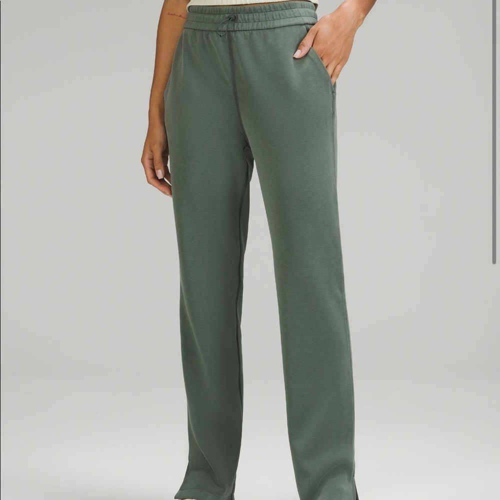 Lululemon brushed softstreme split hem high rise pant in smoked spruce